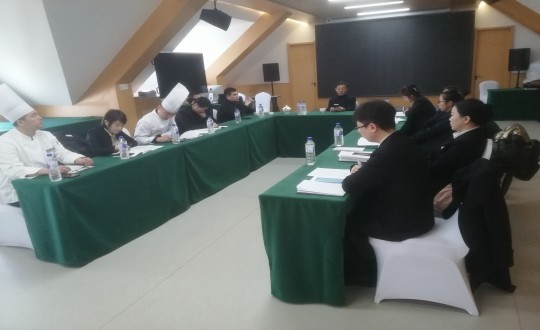 5.长白山365速发国际旅馆组织召开治理职员聚会（调解一下清晰度）_副本.jpg